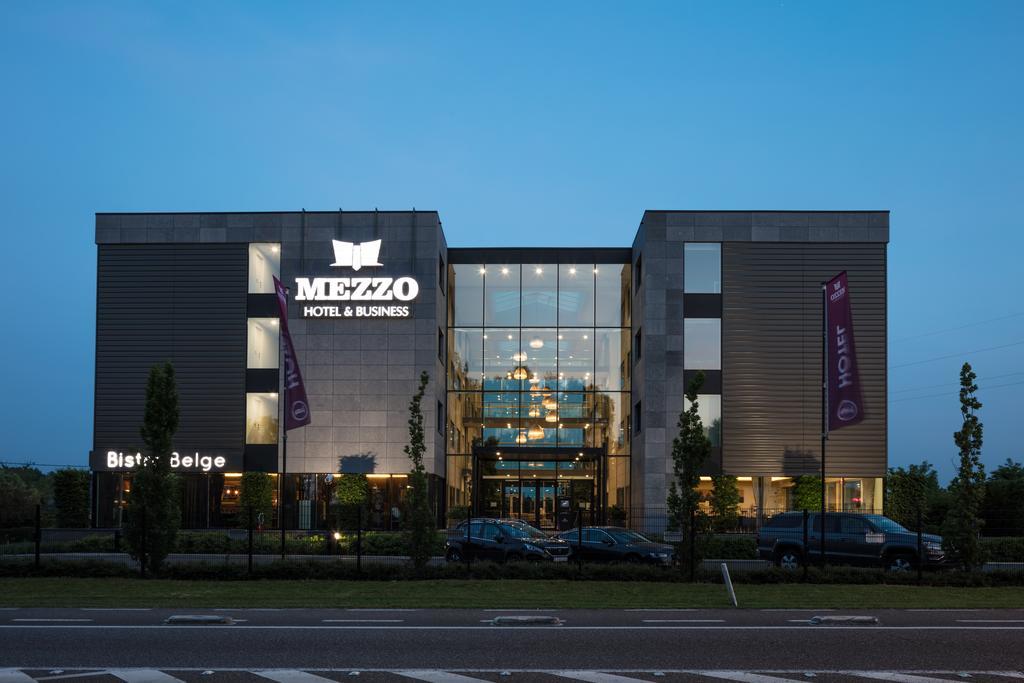 Mezzo Hotel & Business Beringen Extérieur photo