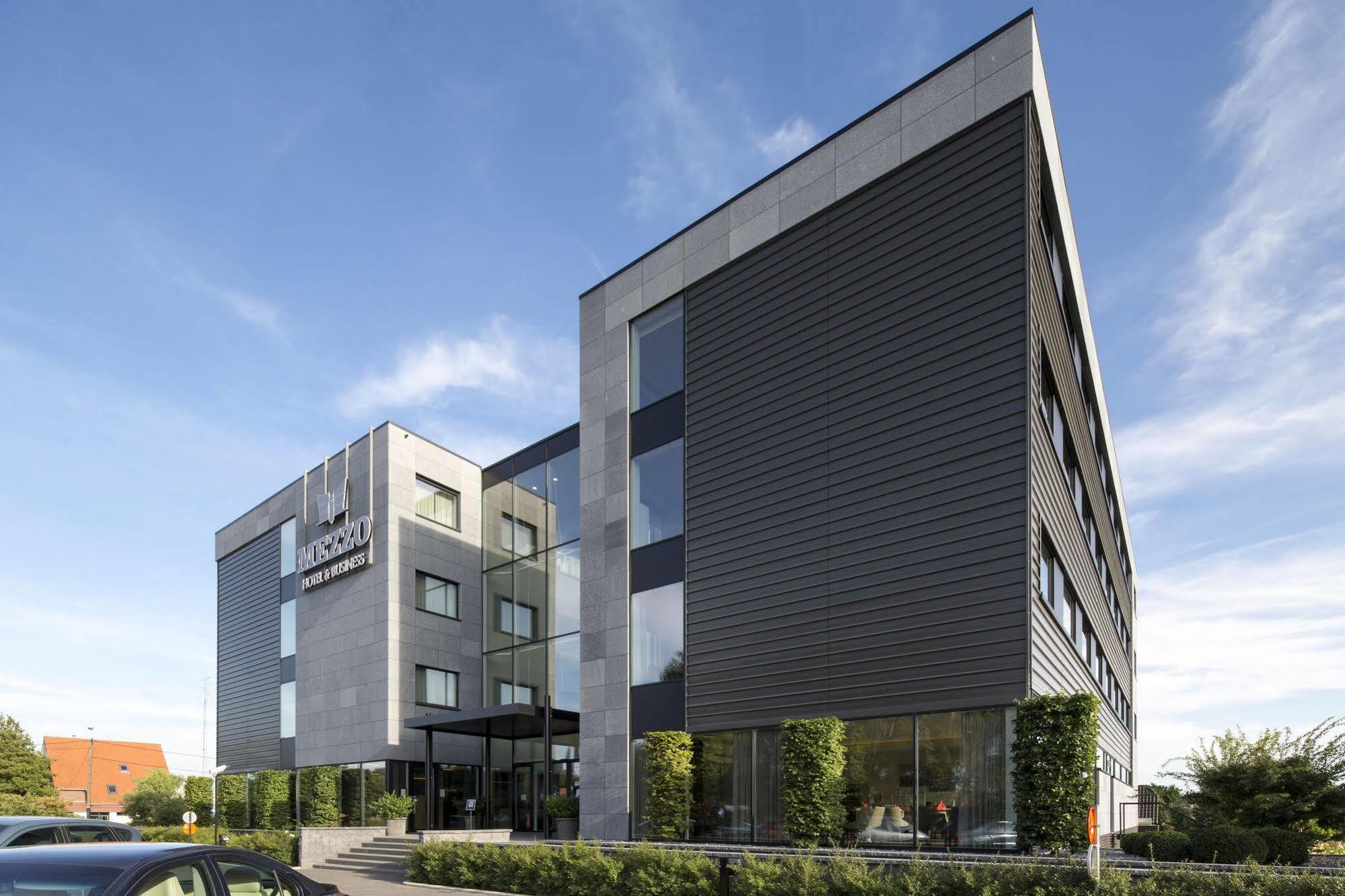 Mezzo Hotel & Business Beringen Extérieur photo