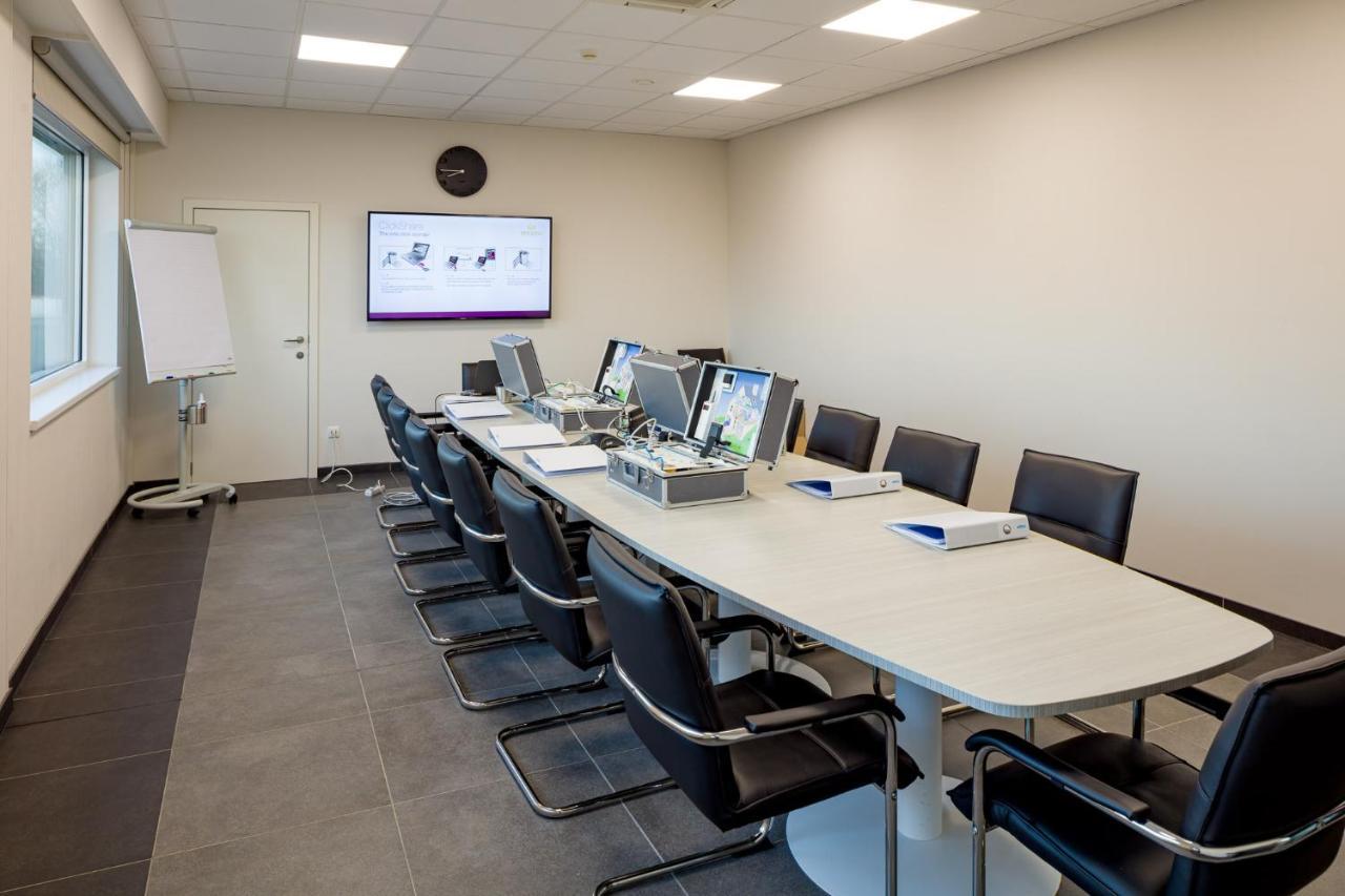 Mezzo Hotel & Business Beringen Extérieur photo